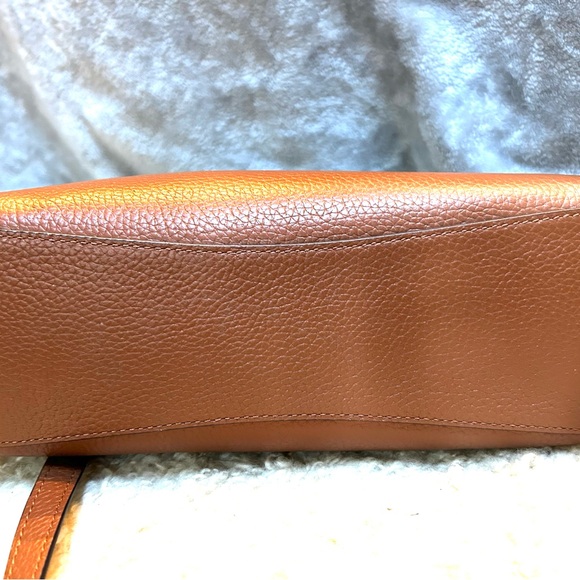 Kate Spade Tan Leather Shoulder Bag with Gold Chain - Picture 5 of 7